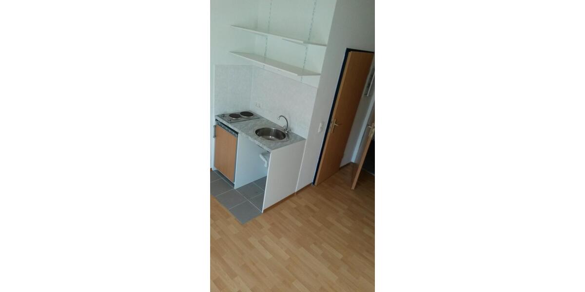 Etagenwohnung Neutraubling - 1 Zimmer, 20 m&sup2;, 490&euro; | Angebot:26447515