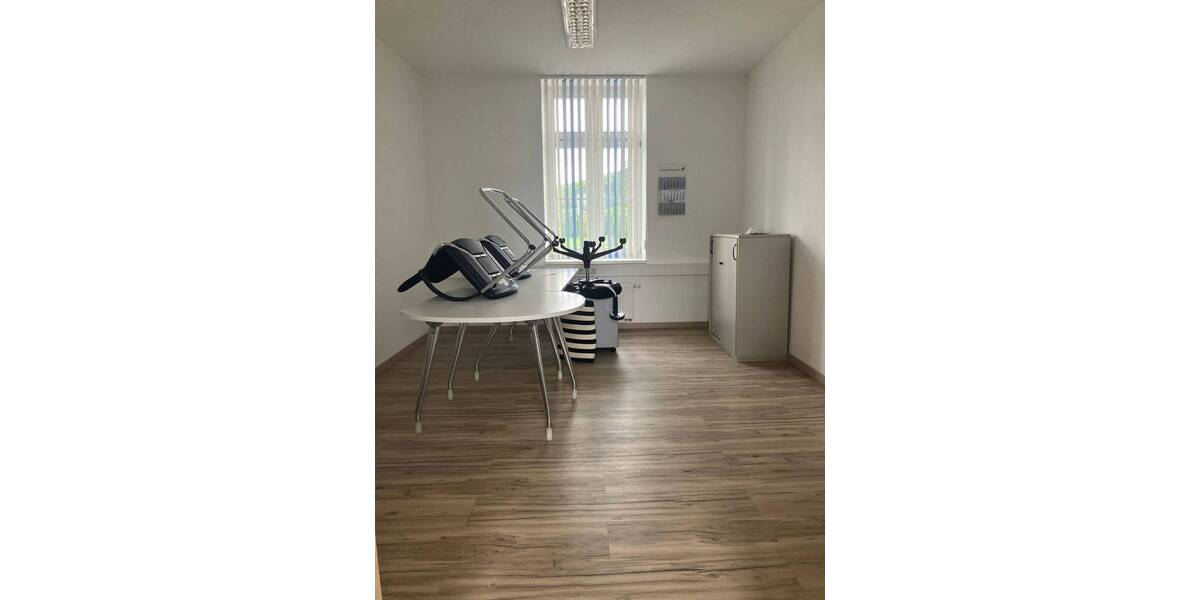 Gewerbeobjekt Bad Neustadt an der Saale Bad Neustadt - 3 Zimmer, 65 m&sup2;, 650&euro; | Angebot:26671830