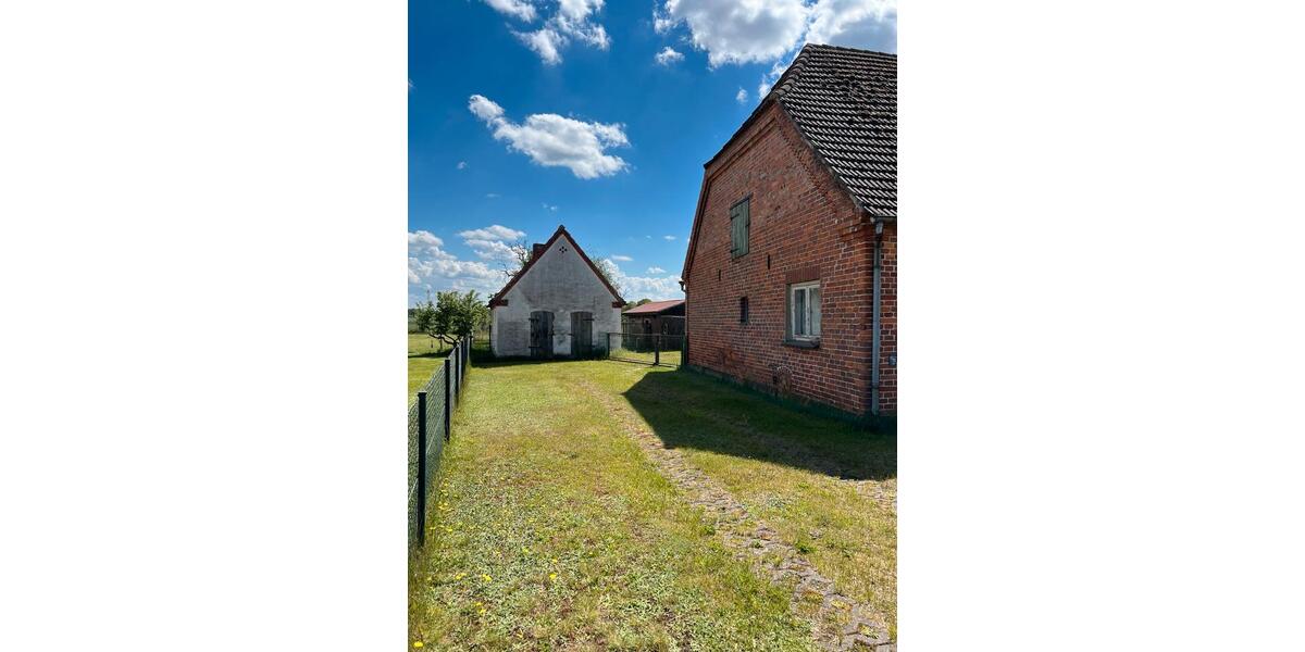 Einfamilienhaus Dömitz - 9 Zimmer, 114 m&sup2;, 80.000&euro; | Angebot:27014463