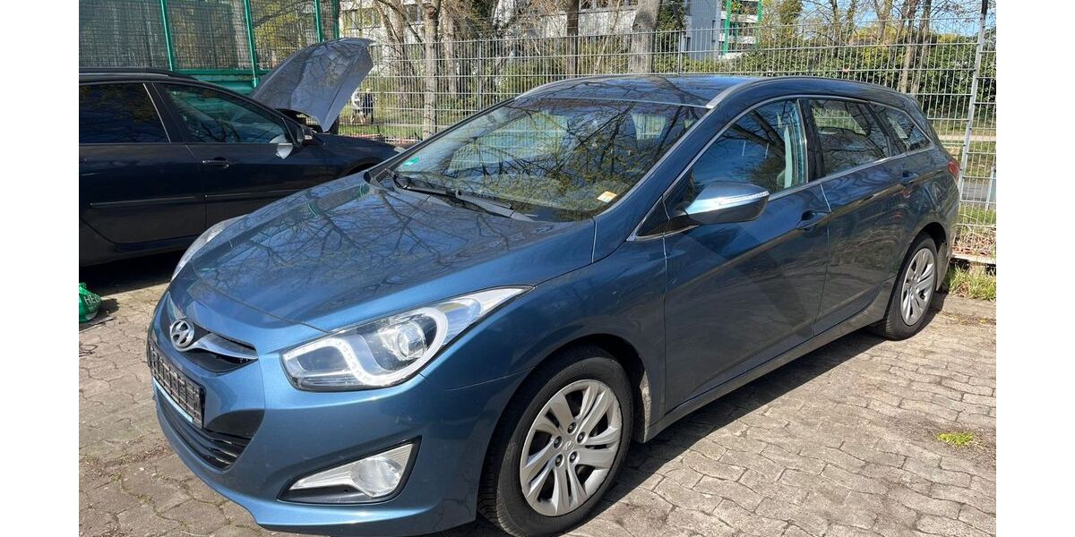 Hyundai i40 157.000 km 4.670 &euro; Hannover 30159