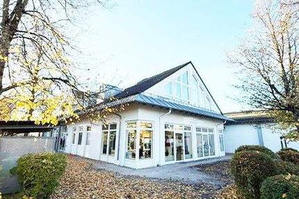 Wunderschöne Büro- oder Praxisflächen individuell! 4 zimmer