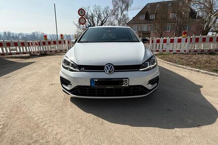 VW Golf 50.500 km 28.300 &euro; Konstanz 78467