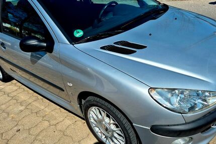 Peugeot 206 200.000 km 899 € Filderstadt 70794
