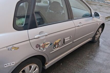 Kia Cerato 60.000 km 1.500 &euro; Eibenstock 08309