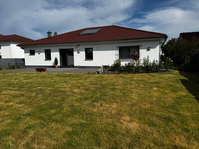 Bungalow Feuchtwangen - 4 Zimmer, 137 m&sup2;, 645.700&euro; | Angebot:26627772
