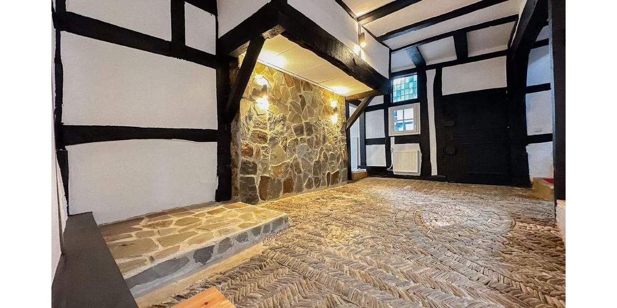 Einfamilienhaus Euskirchen Flamersheim - 7 Zimmer, 190 m&sup2;, 2.280&euro; | Angebot:25567144