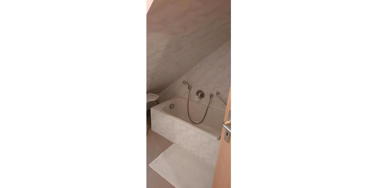 Etagenwohnung Groß-Gerau Gerau - 5 Zimmer, 115 m&sup2;, 1.265&euro; | Angebot:26416267