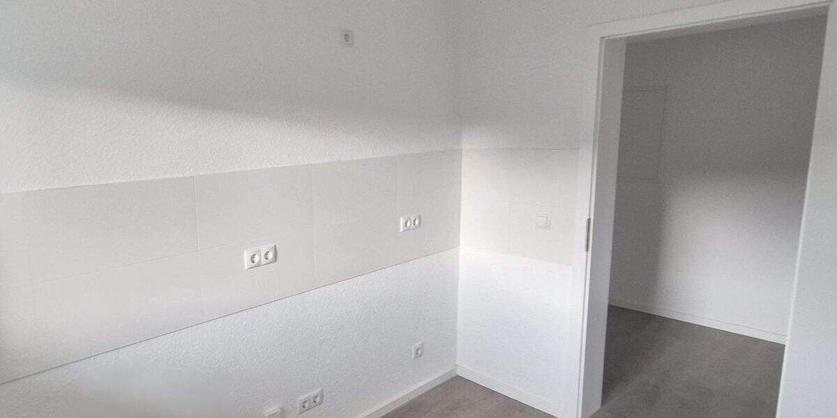 Etagenwohnung Bonn Pennenfeld - 2 Zimmer, 65 m&sup2;, 673&euro; | Angebot:24989836