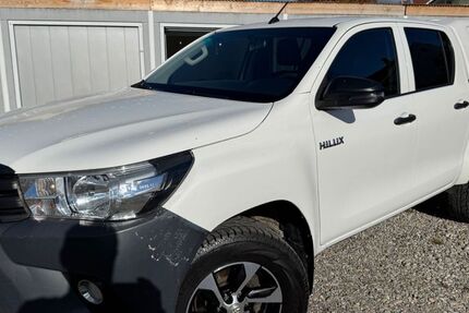 Toyota Hilux 214.000 km 20.900 € Königsbrunn bei Augsburg 86343