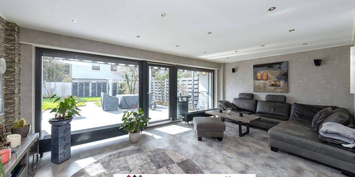 Traumhaftes REH mit 168qm WF und 400qm GS, inkl. Garten + Balkon, Garage, hochwertig kernsaniert 6 zimmer