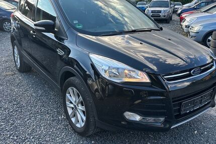 Ford Kuga 150.000 km 8.900 &euro; Fürth 90763