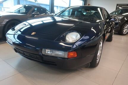 Porsche 928