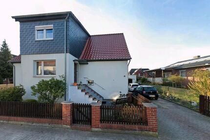 Haus Weyhausen - 9 Zimmer, 175 m&sup2;, 369.000&euro; | Angebot:27120591
