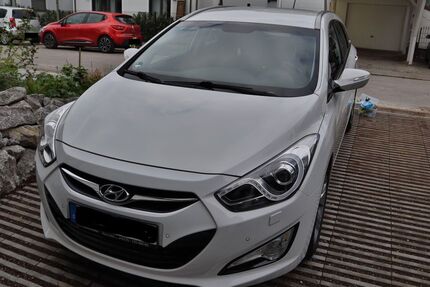Hyundai i40 143.200 km 8.999 € München 81739