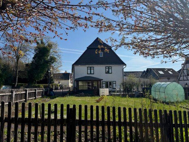 Doppelhaushälfte Neuenrade - 8 Zimmer, 170 m&sup2;, 134.900&euro; | Angebot:26258033