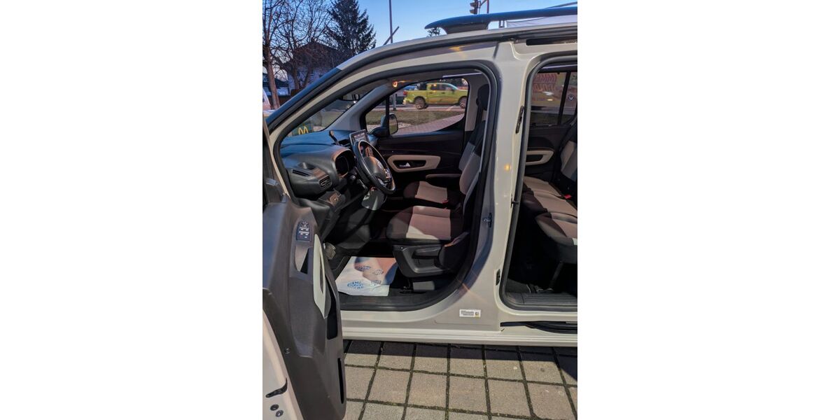 Citroen Berlingo 123.000 km 13.600 &euro; Udestedt 99198