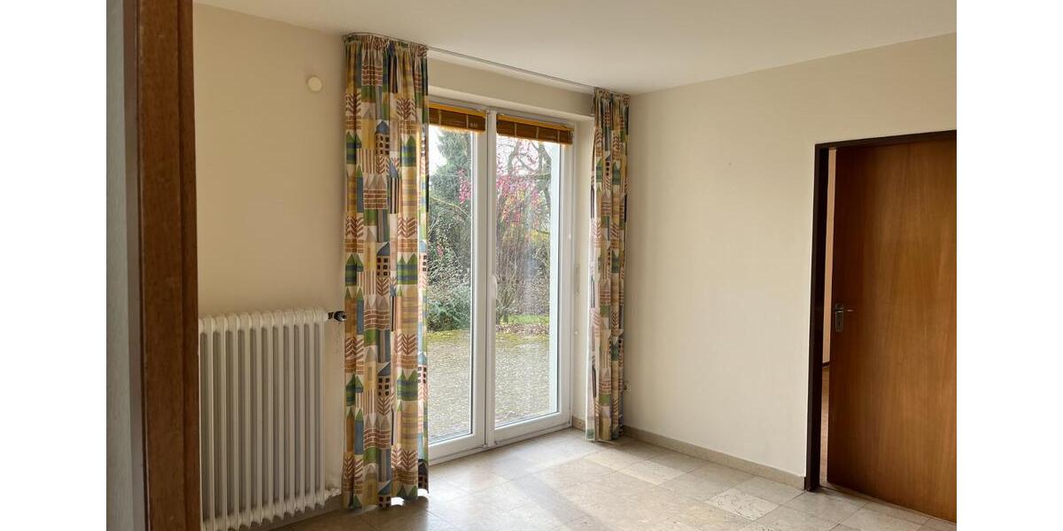 Einfamilienhaus Korbach - 9 Zimmer, 160 m&sup2;, 450.000&euro; | Angebot:25432331