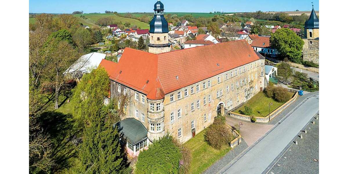 Einfamilienhaus Salzatal OT Schochwitz Schochwitz - 1 Zimmer, 1.517 m&sup2;, 750.000&euro; | Angebot:26682408
