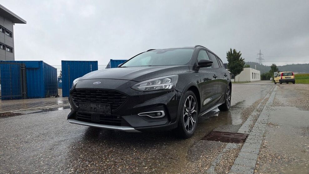 Ford Focus 135.500 km 12.900 € Burgkirchen 84508