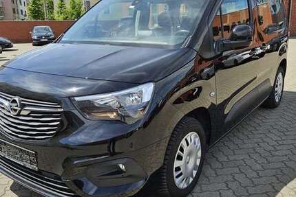 Opel Combo Life 139.600 km 12.890 &euro; Braunschweig 38106