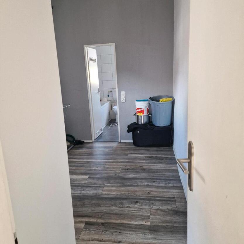 Drei Zimmerwohnung zu vermieten zimmer
