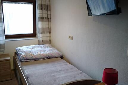 Zimmer mit TV u. Intern. Kochnische möbilliert in Viechtach 1 zimmer
