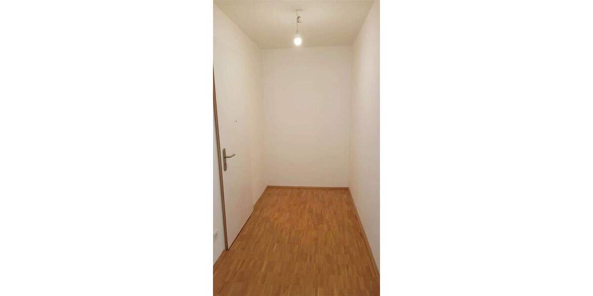 Etagenwohnung Mönchengladbach Stadtmitte - 3 Zimmer, 87 m&sup2;, 1.158&euro; | Angebot:24623558