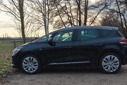 Renault Scenic 42.500 km 11.800 &euro; Berlin 10625