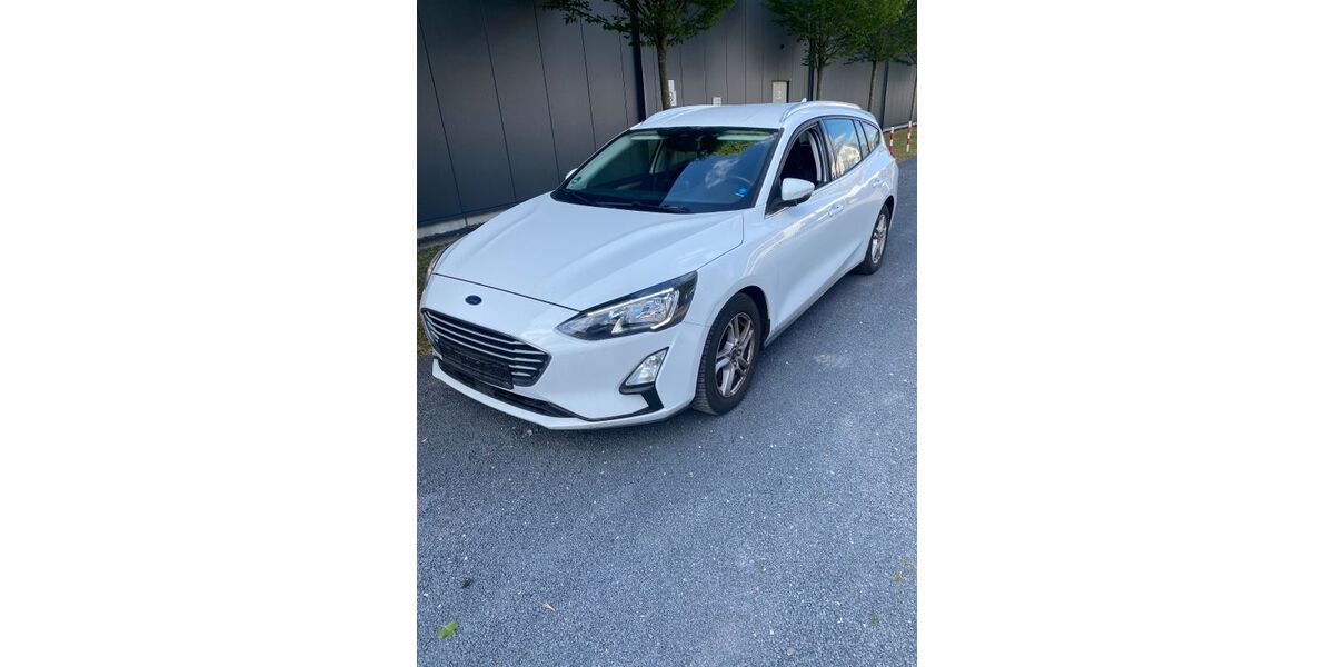 Ford Focus 95.000 km 6.390 &euro; Hilden 40721