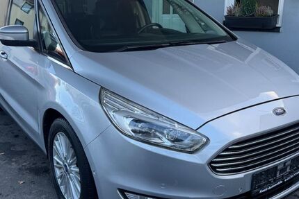 Ford Galaxy 185.200 km 11.450 € Siegburg 53721