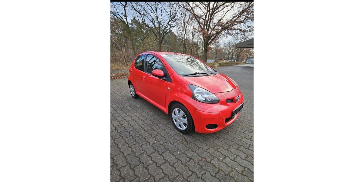 Toyota Aygo (X) 142.260 km 4.250 &euro; Brandendenburg 14774