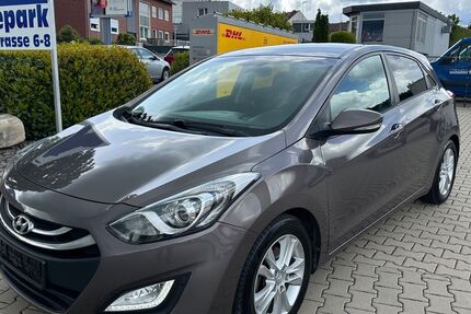 Hyundai i30 144.175 km 6.490 &euro; Stolberg 52222