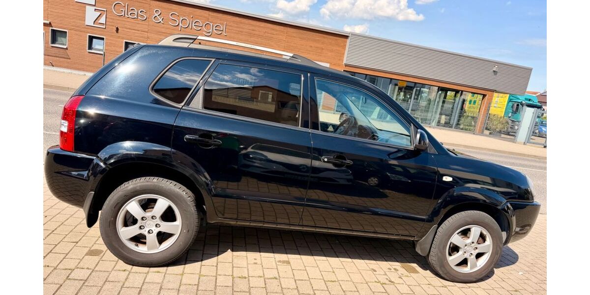 Hyundai TUCSON 200.000 km 3.990 &euro; Worms 67551