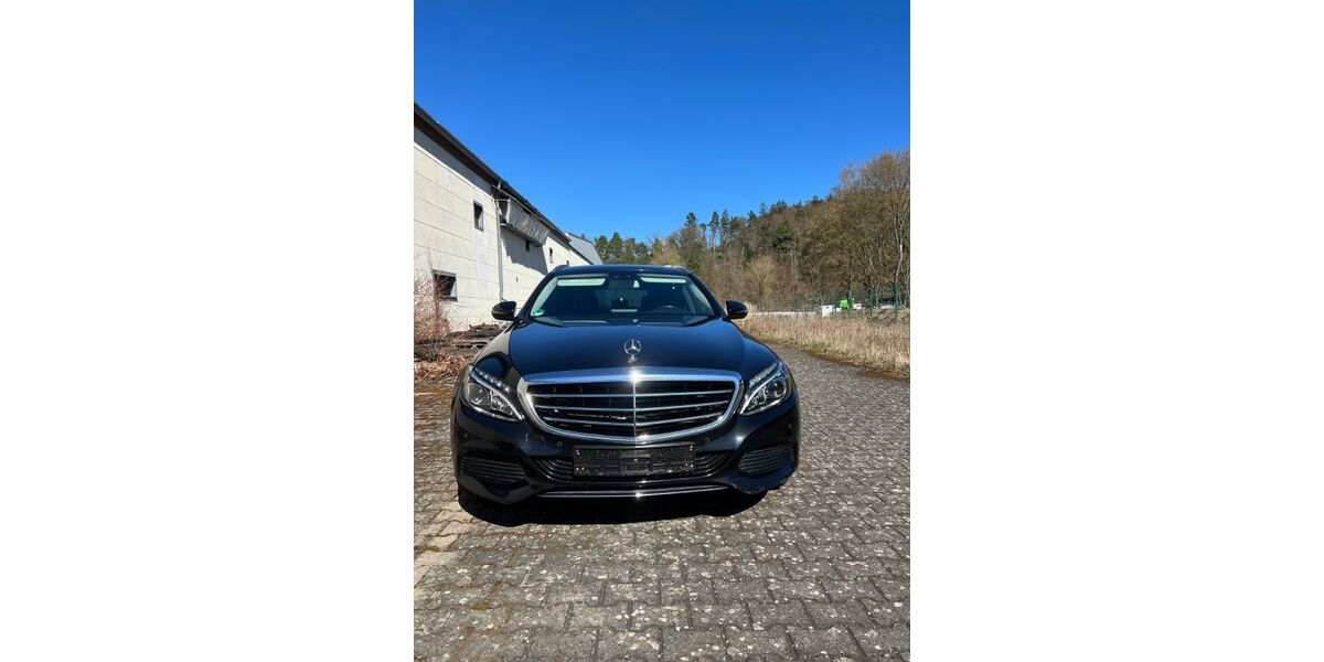 Mercedes-Benz C 180 136.500 km 16.500 &euro; Breitenbach ,h 36287