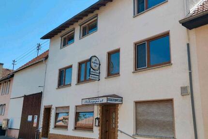 Haus Staudernheim - 11 Zimmer, 355 m&sup2;, 349.000&euro; | Angebot:27093600