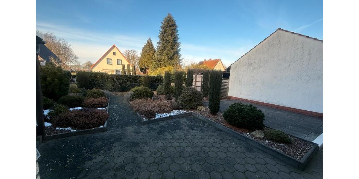 Einfamilienhaus Twistringen - 8 Zimmer, 122 m&sup2;, 1.700&euro; | Angebot:25152060