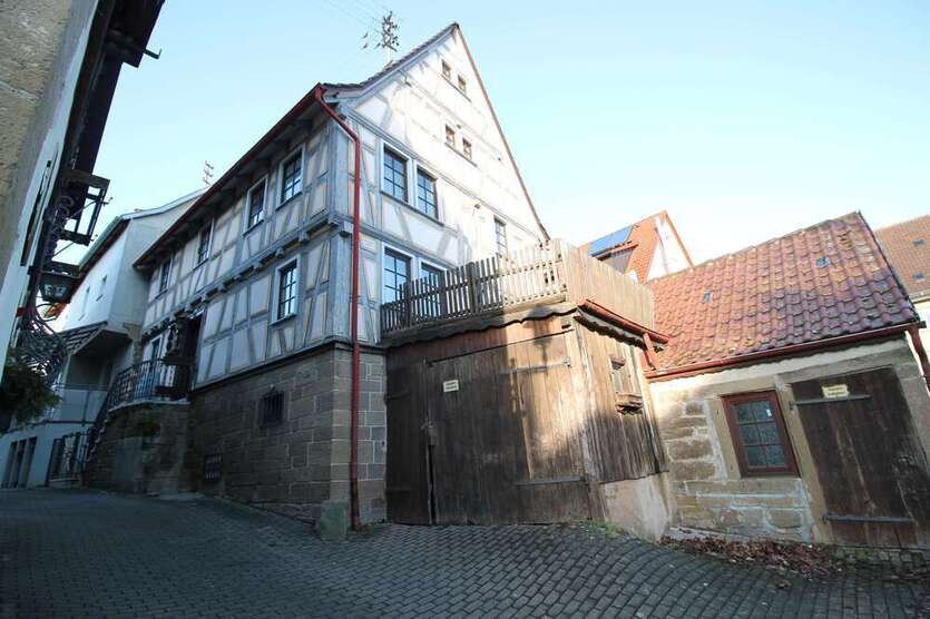Haus zum Kaufen in Bönnigheim 229.500 € 150 m²