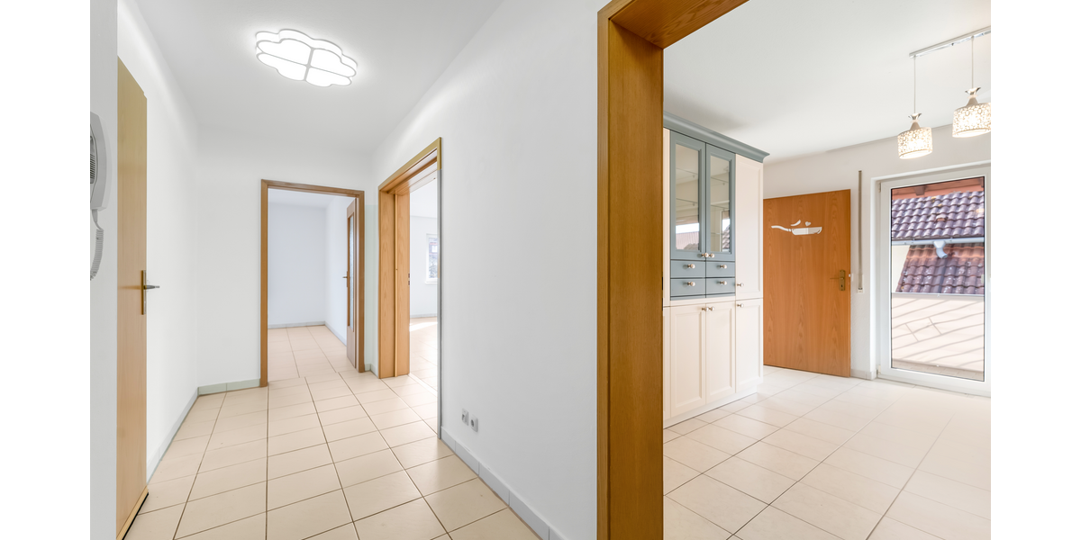 Etagenwohnung Solms - 4 Zimmer, 128 m&sup2;, 295.000&euro; | Angebot:25938871