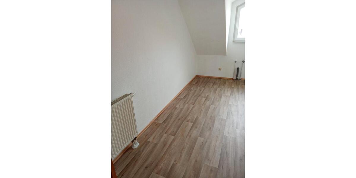 Dachgeschoßwohnung Hameln Kernstadt - 3 Zimmer, 77 m&sup2;, 550&euro; | Angebot:26476296
