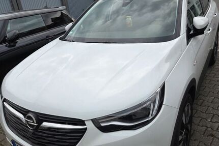 Opel Grandland (X) 77.000 km 14.800 &euro; Obertshausen 63179