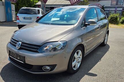 VW Golf 156.400 km 3.999 &euro; Grana 06712