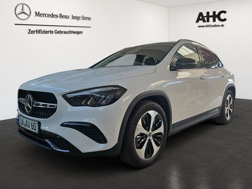 Mercedes-Benz GLA 200 15.000 km 42.890 € Cottbus 03042