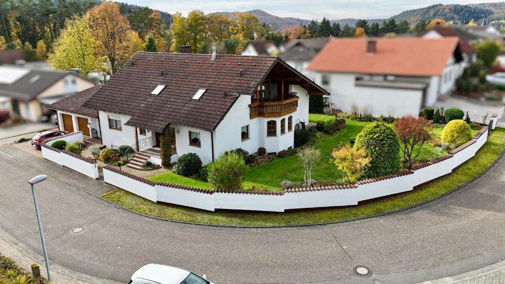 Haus zum Kaufen in Münchweiler 449.000 € 376 m² 10 zimmer