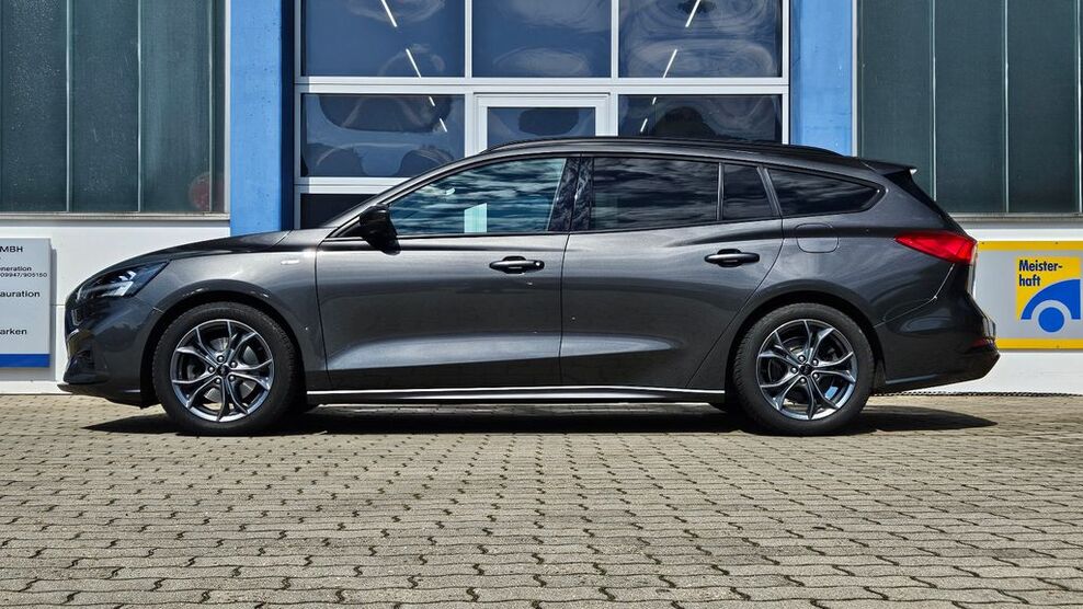 Ford Focus 46.000 km 17.890 € Neukirchen bei Hl.Blut 93453