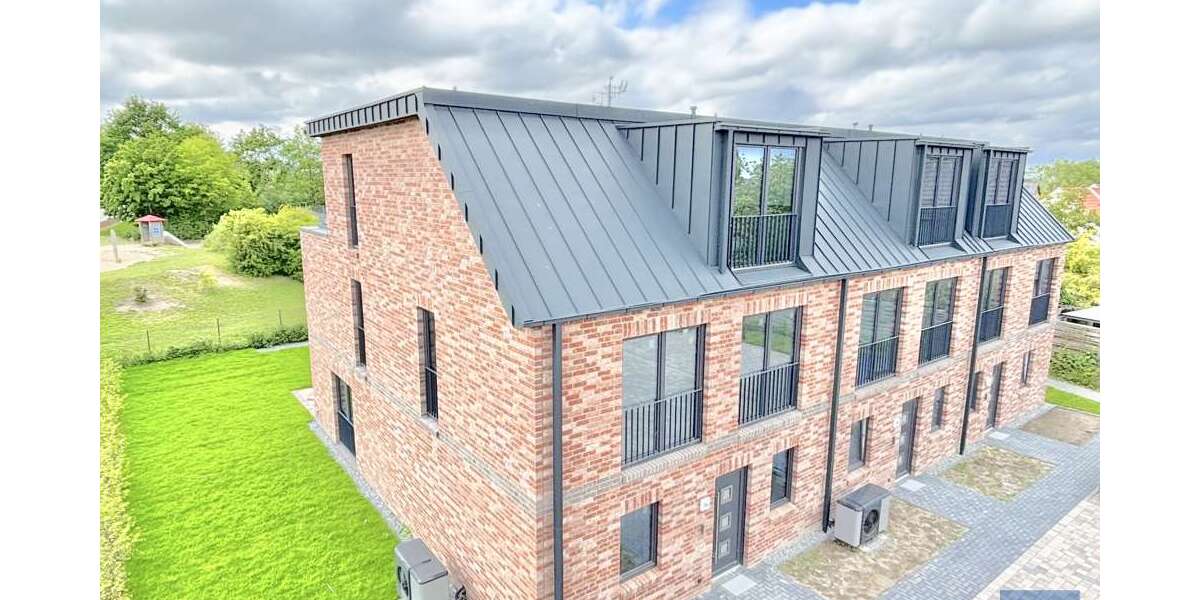 Haus zum Mieten in Schönberg (Holstein) 2.200 € 186.5 m² 5 zimmer