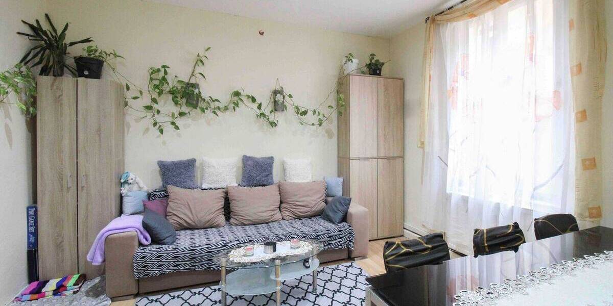 Etagenwohnung Stuttgart Bad Cannstatt - 3 Zimmer, 73 m&sup2;, 260.000&euro; | Angebot:26093380