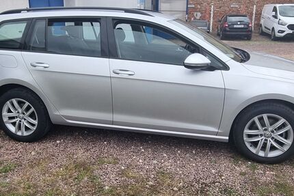VW Golf 123.990 km 13.985 &euro; Halle / Saale 06112