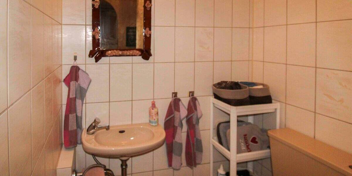 Reihenmittelhaus Duisburg Neumühl - 4 Zimmer, 110 m&sup2;, 255.000&euro; | Angebot:26331485