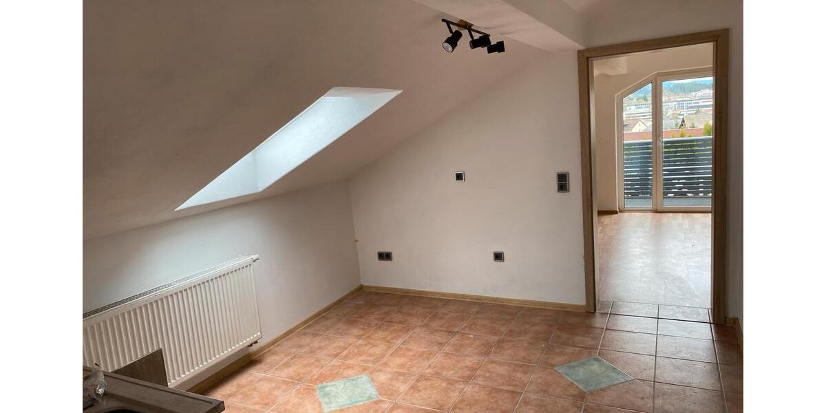 Mehrfamilienhaus, Wohnhaus Regen - 8 Zimmer, 203 m&sup2;, 1.600&euro; | Angebot:26343571
