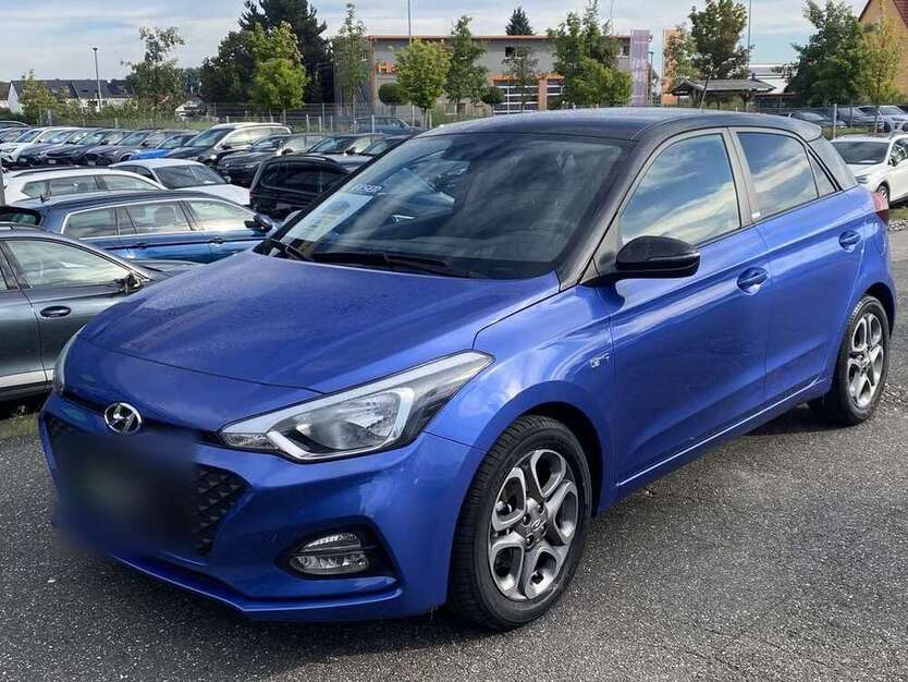 i20